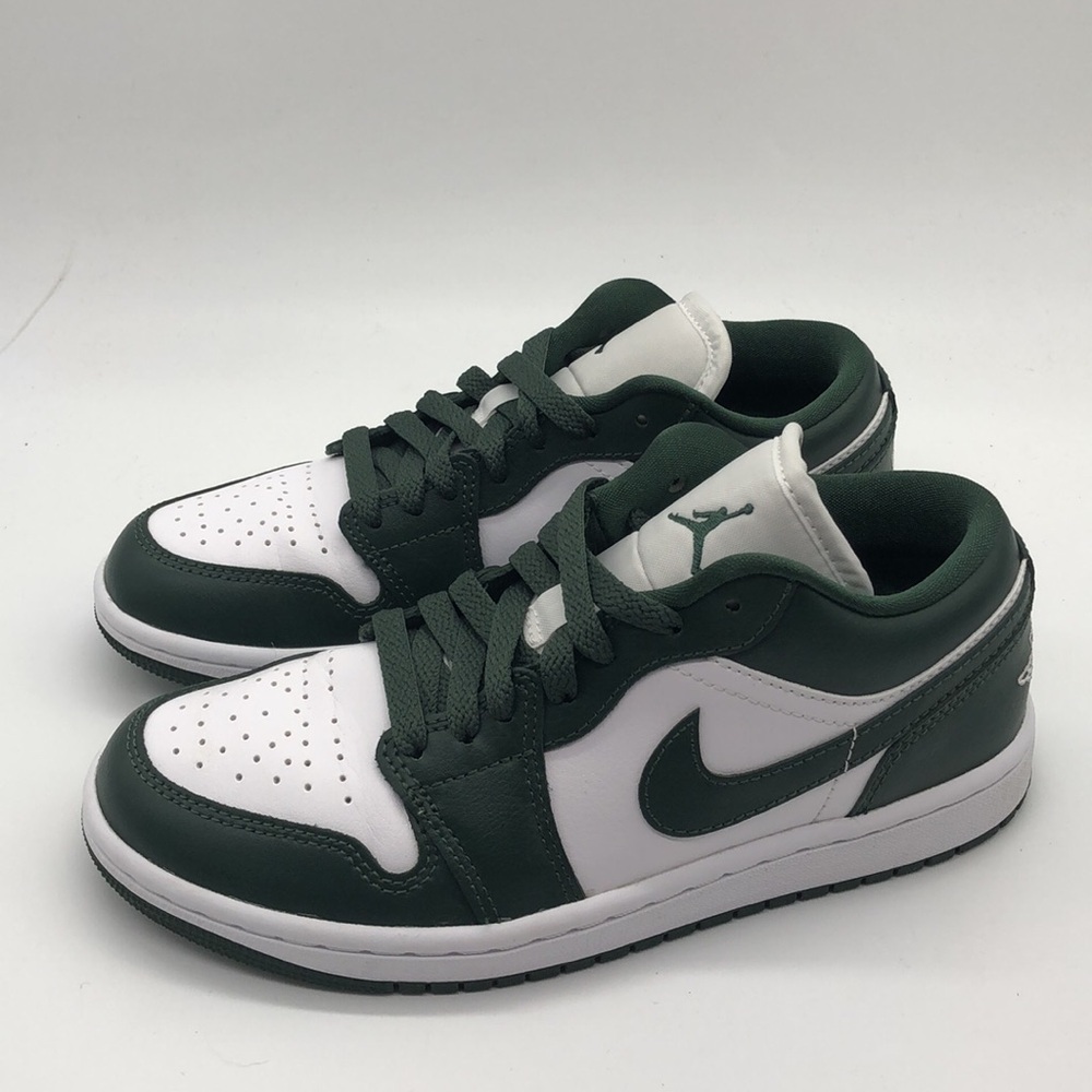 New Women’s Air Jordan Retro 1 Low 'Galactic Jade' DC0774-113 NWOB - Picture 4 of 5
